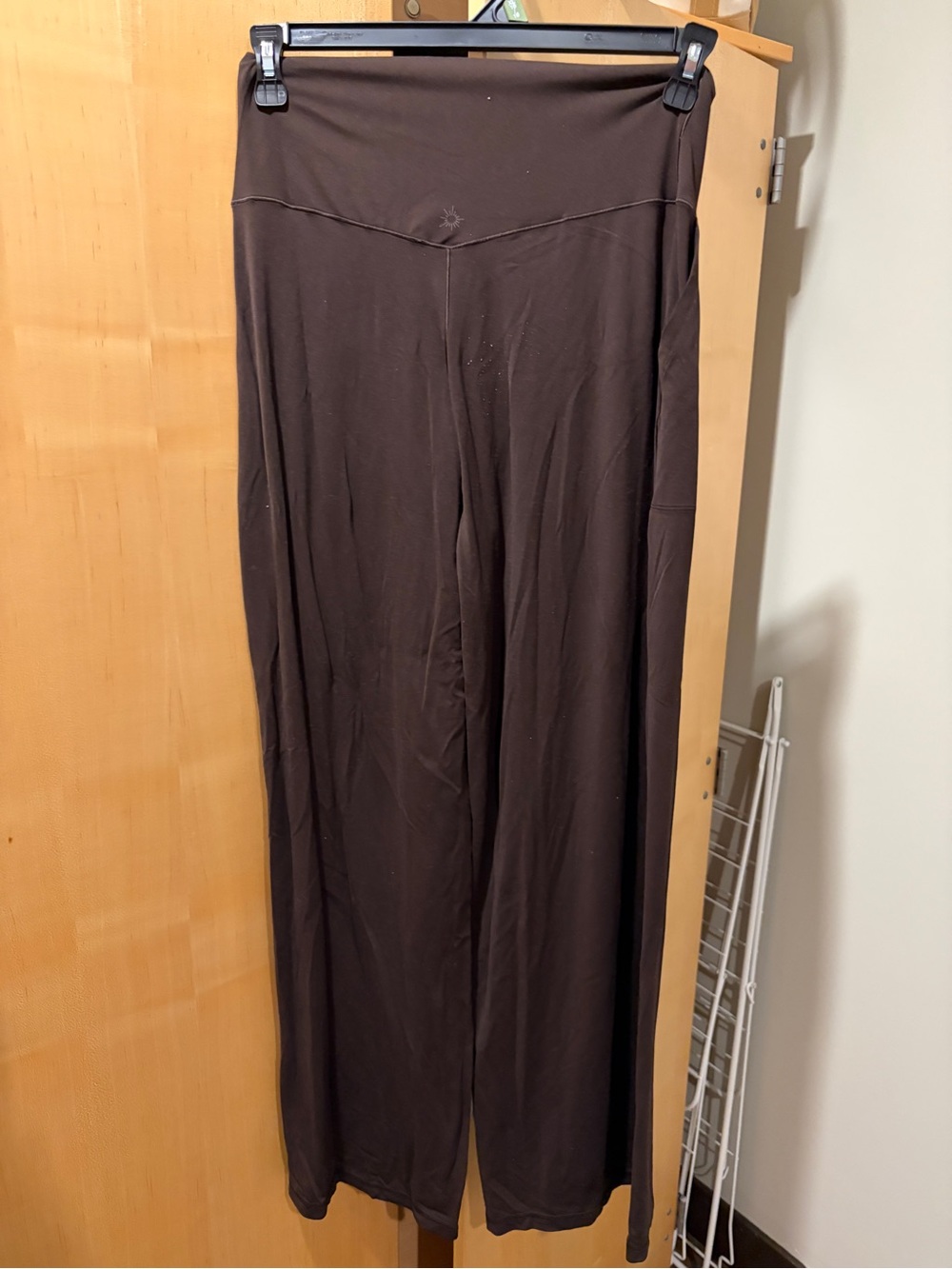 OFFLINE by Aerie Real Me XTRA High Waisted Trouser Size Large in Deep Earth